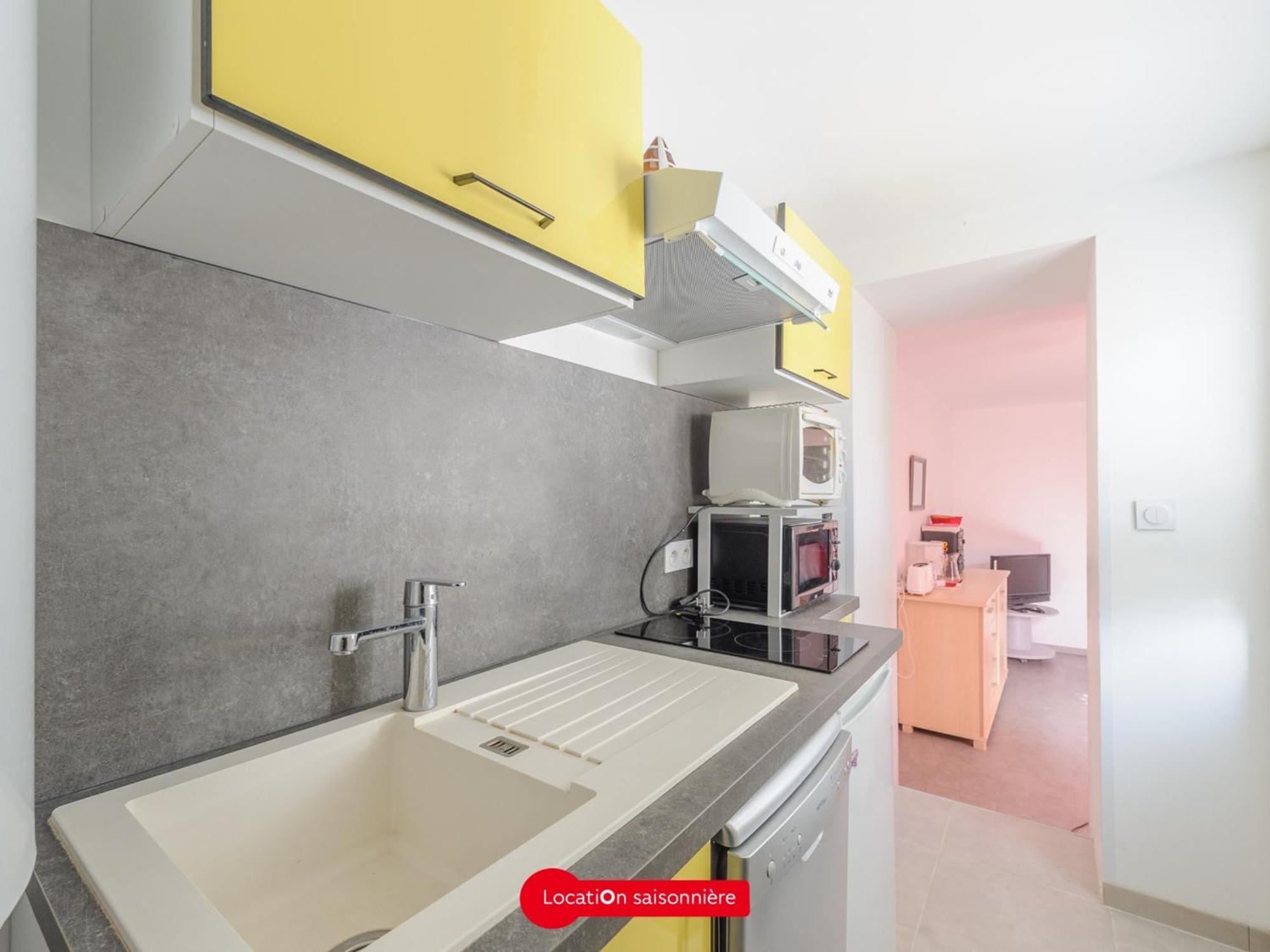 Appartement T2 A 50M De La Plage Avec Cour, Wifi Et Equipements Bebe - 4 Pers, Chatelaillon-Plage - Fr-1-535-17 Exteriér fotografie